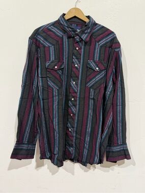 NWOT mens shirt